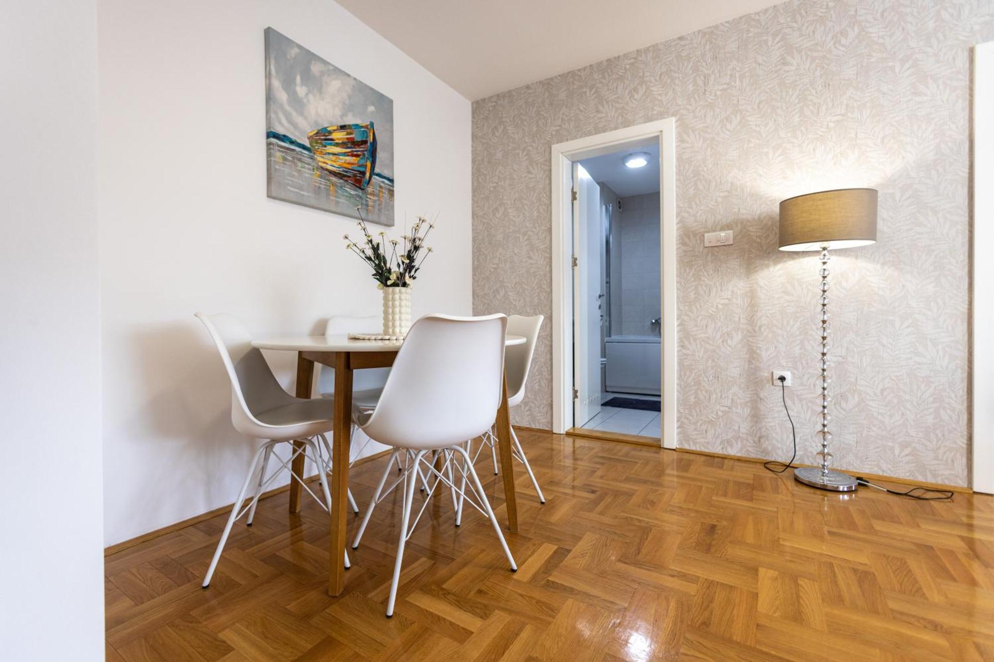 Apartmani Hemera Valjevo Zewnętrze zdjęcie