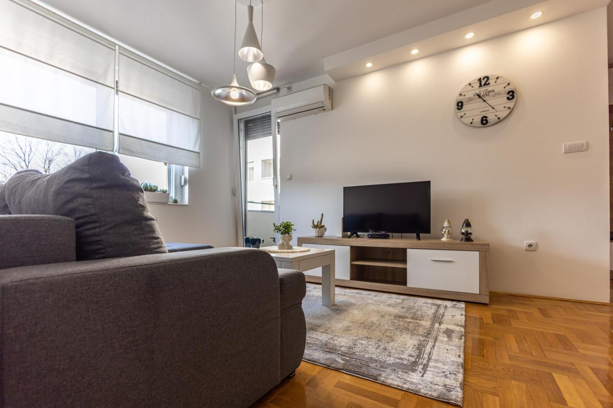 Apartmani Hemera Valjevo Zewnętrze zdjęcie